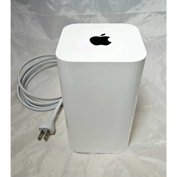 Pre-Owned Genuine Apple AirPort Extreme (A1521) High Performance Wireless Router - Picture 1 of 3